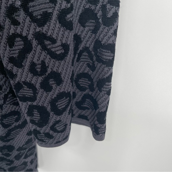 Ming Wang Women Animal Leopard Print Cardigan Jacket Size 0X Blue Black Collar - Picture 9 of 10